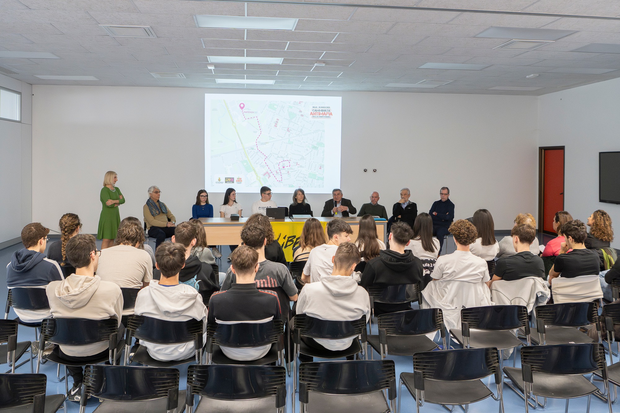 cammmina antimafia incontro liceo g bruno 2025 (4)