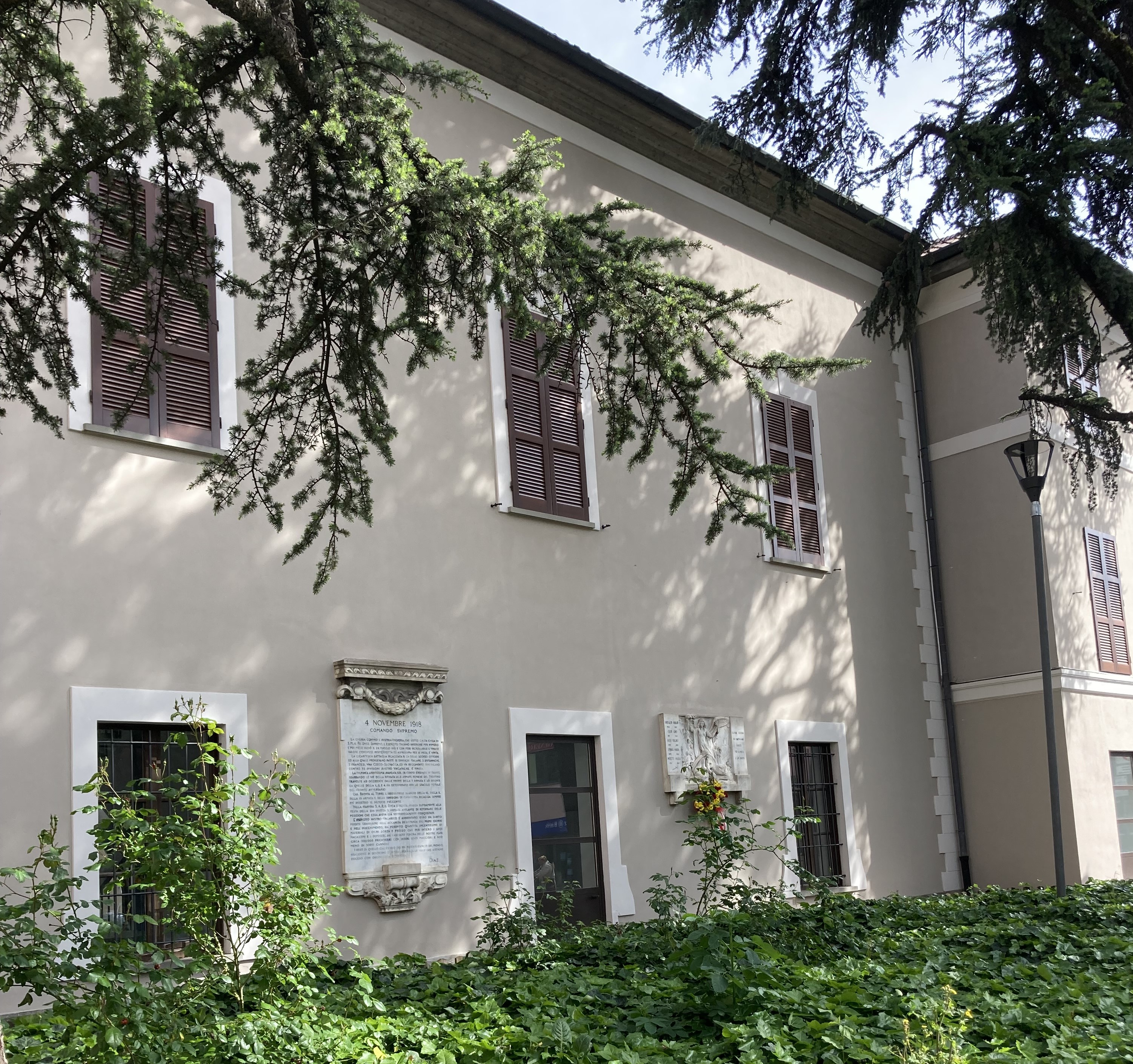 Avviso pubblico per la locazione di immobile commerciale di proprietà comunale ad uso bistrot presso i locali di palazzo Trivulzio